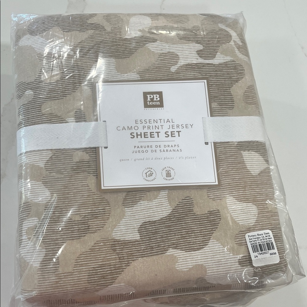 Pottery Barn Teen Camo Jersey Sheet Set - Tan and Cream